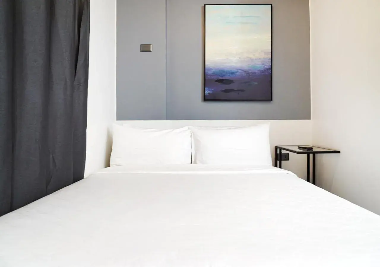 Bed in mySTAY Hotel BGC North